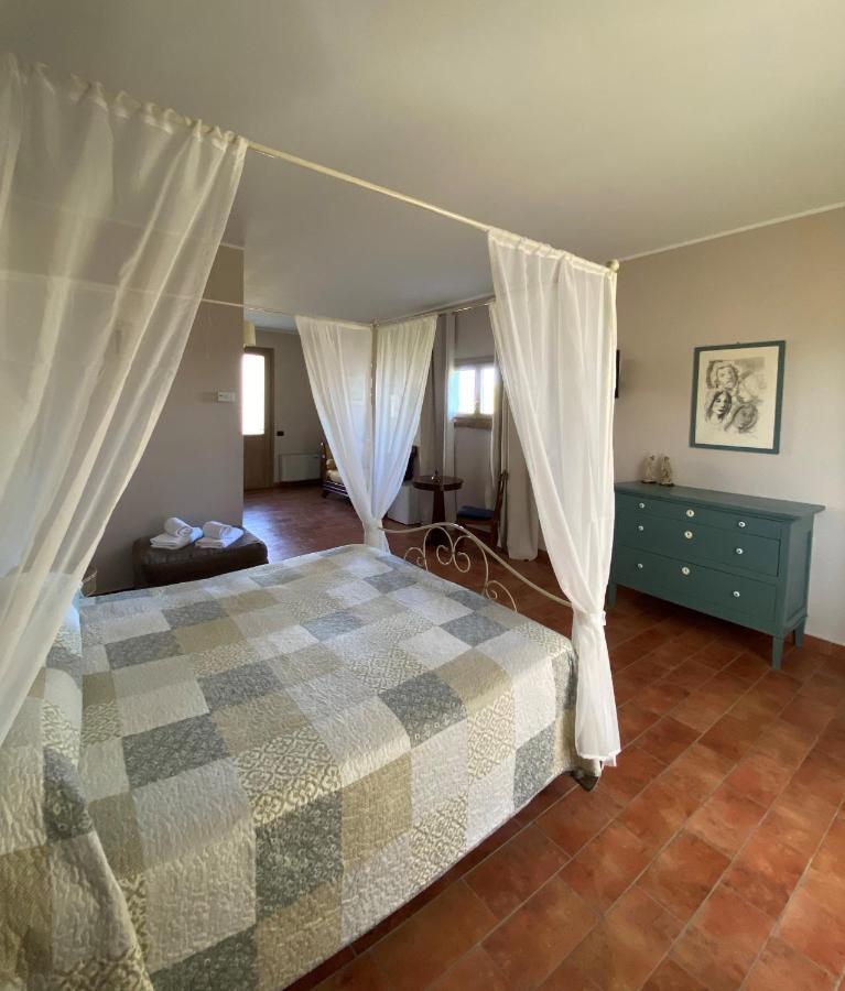 Agriturismo Bassanine Monticelli dʼOngina Exteriör bild
