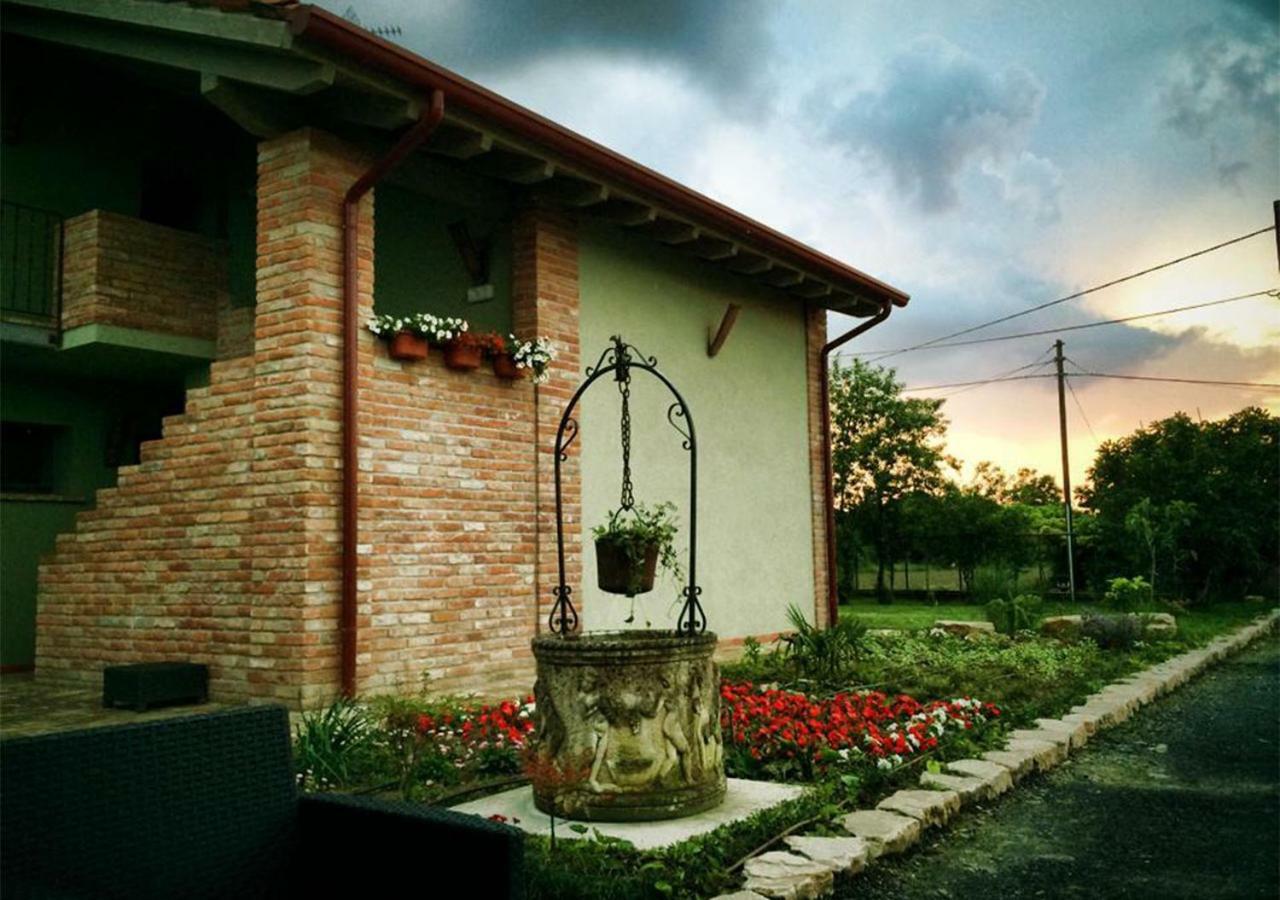 Agriturismo Bassanine Monticelli dʼOngina Exteriör bild
